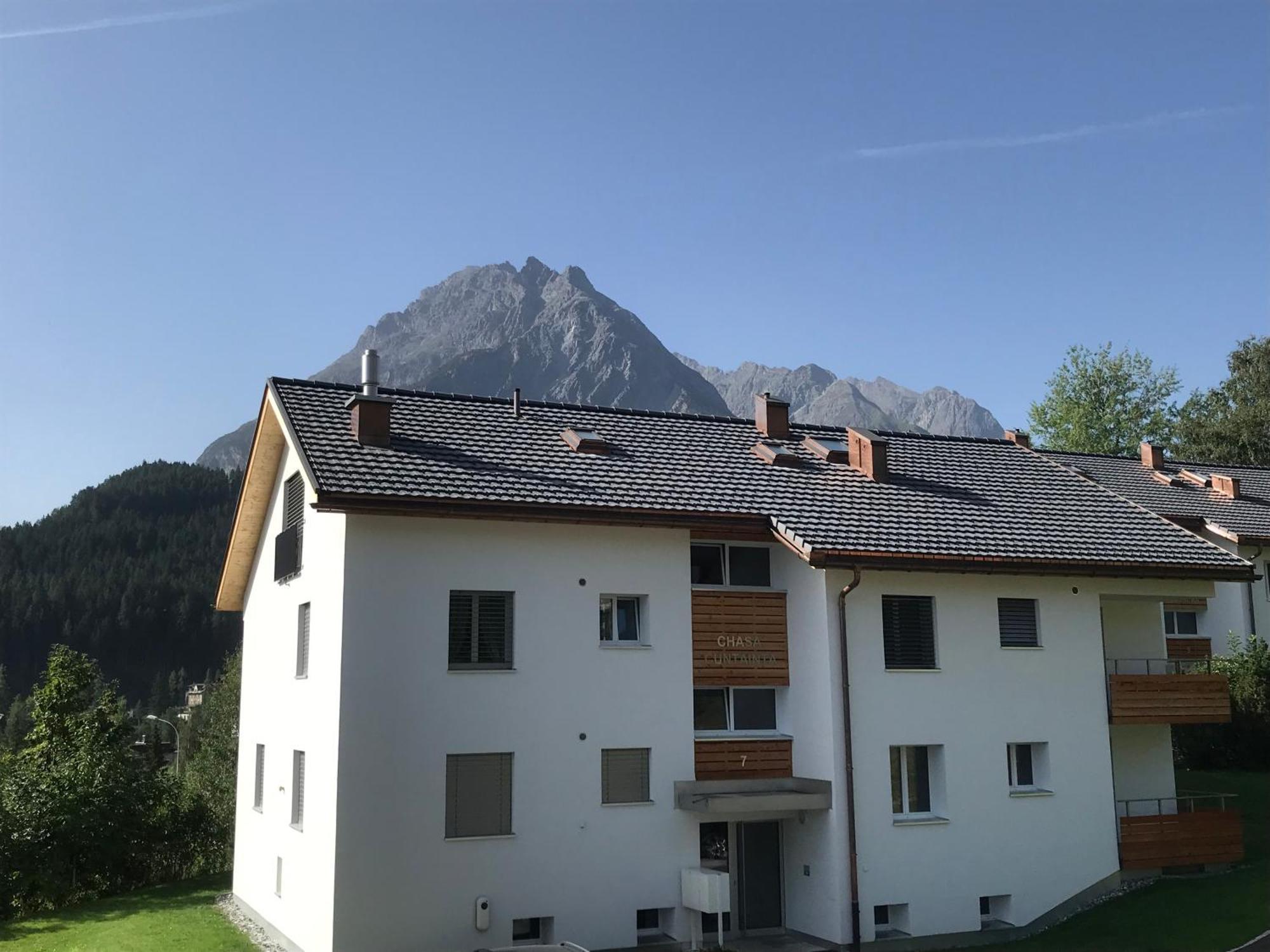 Aaa Chalet Allegra Rojo With Mountain View 施库尔 外观 照片