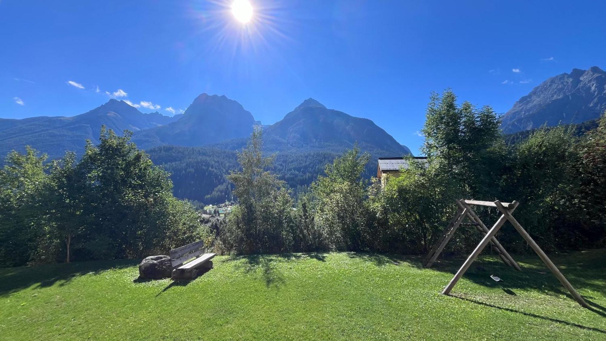 Aaa Chalet Allegra Rojo With Mountain View 施库尔 外观 照片
